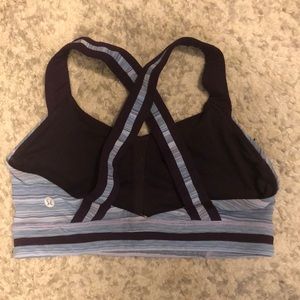 Lululemon sports bra